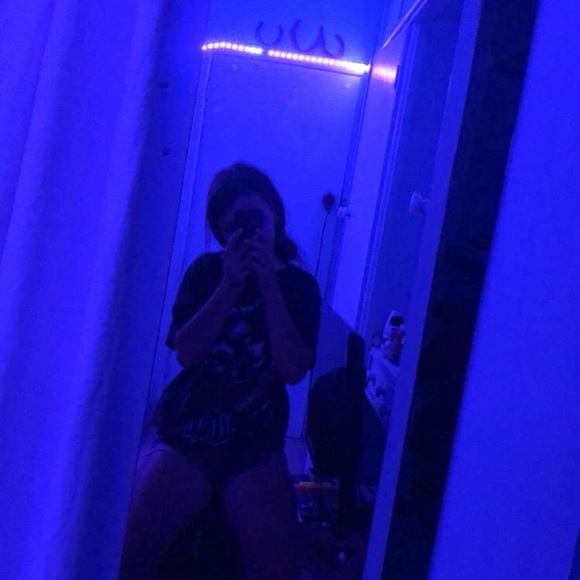 Meet your Posher, Danelle - Picture 1 of 1